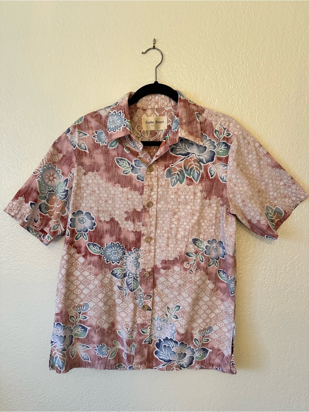 Cooke Street Short-Sleeve Floral Button-Up Hawaiian Shirt
